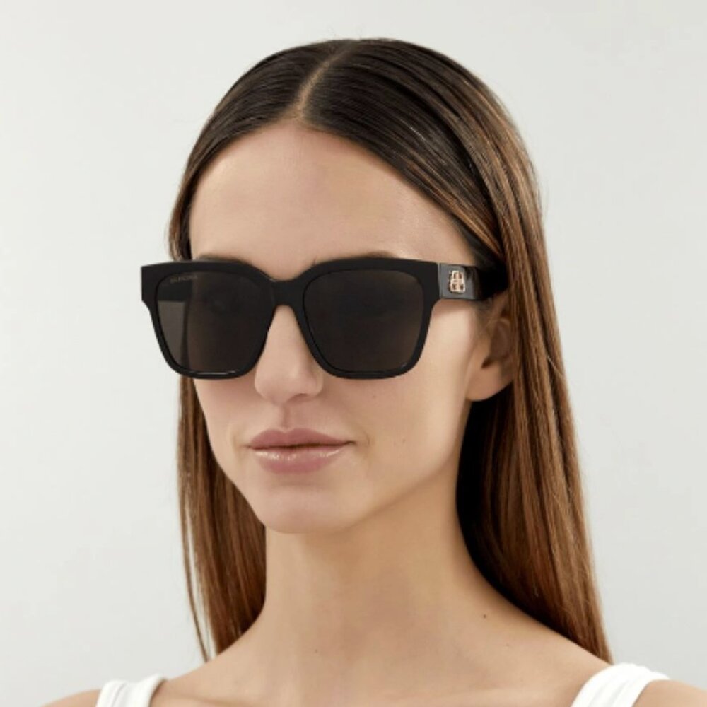 NEW BALENCIAGA SUNGLASSES, BLACK SQAURE BALENCIAGA EYEWEAR - Picture 2 of 4